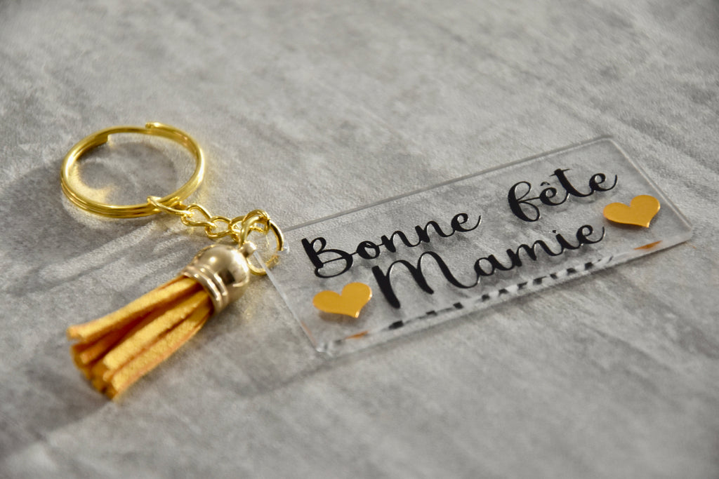 Porte-clé personnalisé porte clé à offrir cadeaux personnalisé cadeau fête des grands mères idée cadeau fête personnalisable