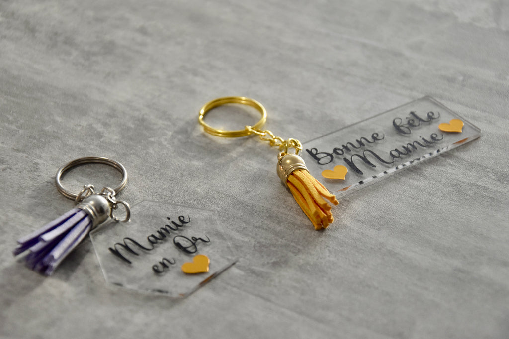 Porte-clé personnalisé porte clé à offrir cadeaux personnalisé cadeau fête des grands mères idée cadeau fête personnalisable