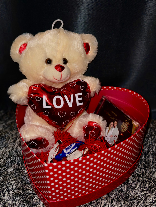 Box Saint-Valentin ❤️ Peluche, Carte de voeux, Cadre photo & Chocolats
