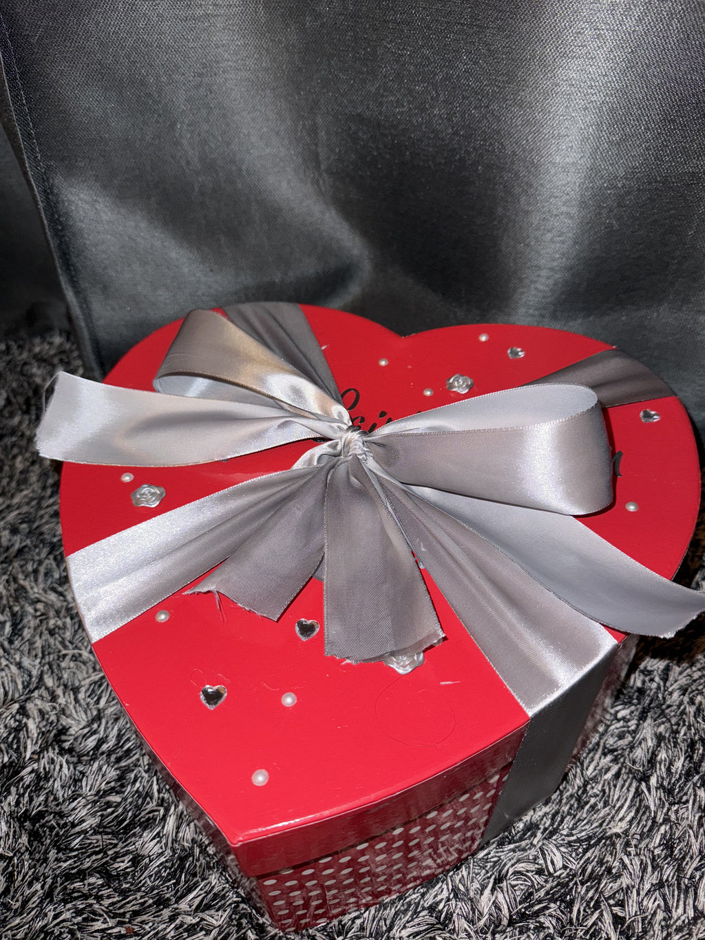 Box Saint-Valentin ❤️ Peluche, Carte de voeux, Cadre photo & Chocolats
